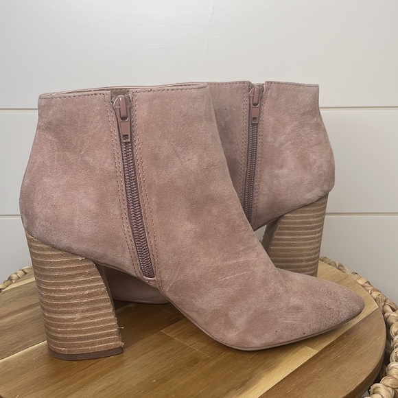 Steve Madden Simmer Point Toe Zip Booties 7 - Picture 5 of 6